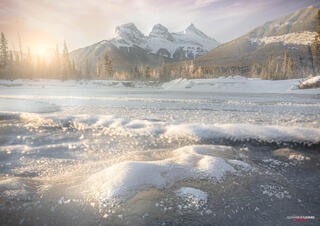 Winter sunrise over the three sisters mountains in canmore alberta. 