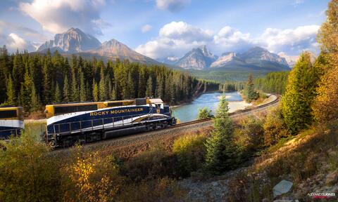 Rocky Mountaineer rounding morants curve in fall