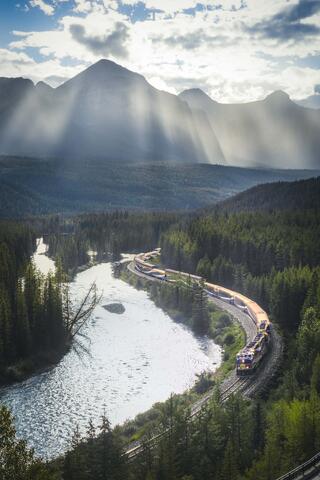 Rocky Mountaineer Elevation (Morant's Curve)