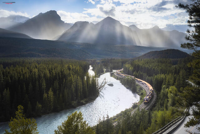 Rocky Mountaineer Elevation (Morant's Curve) print